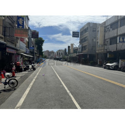 高雄岡山黃金雙面臨路發展建地