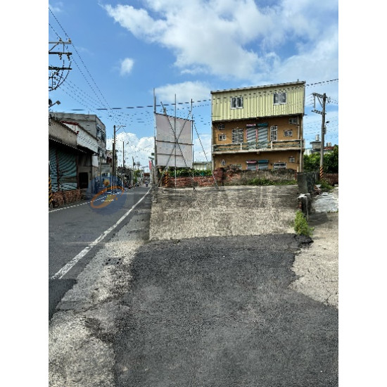 高雄岡山潭底臨路6米美建地