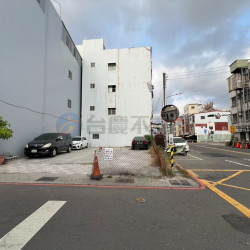 高雄鼓山機能完善方正建地