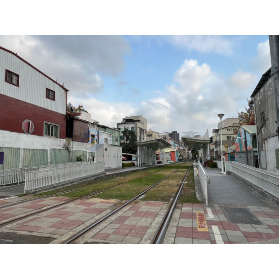 高雄鼓山機能完善方正建地
