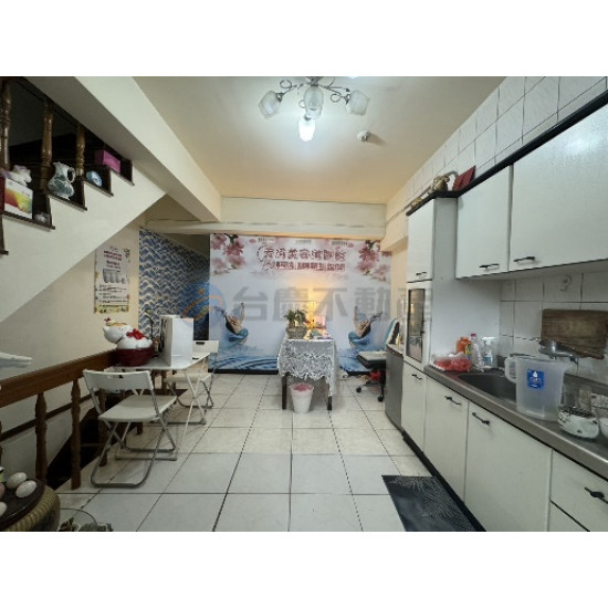 高雄岡山富麗天廈1+2+3樓鈔機能黃金金店面A