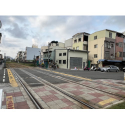 高雄鼓山鼓中芯藝盛境凹子藝城森活圈建地