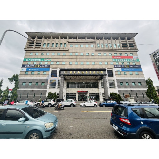 高雄岡山人潮市中心商業黃金地段文武百業首選商業用地 高雄岡山人潮市中心商業黃金地段文武百業首選商業用地