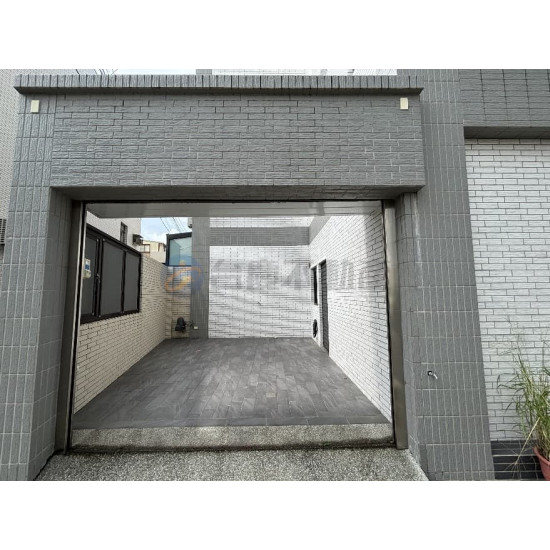 高雄阿蓮行政中心.全新黃金店面.車庫.4套房透天