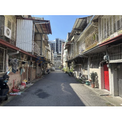 高雄岡山前鋒商圈甜甜價.五米活巷.需整理.增值透天