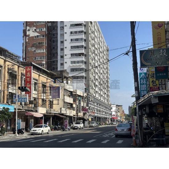 高雄岡山前鋒商圈甜甜價.五米活巷.需整理.增值透天
